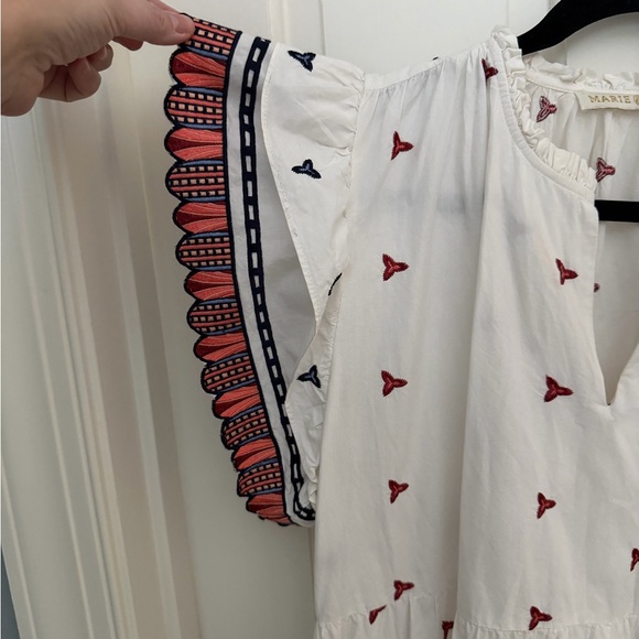 Marie Oliver White Dress with Red and Blue Accents - Picture 2 of 6